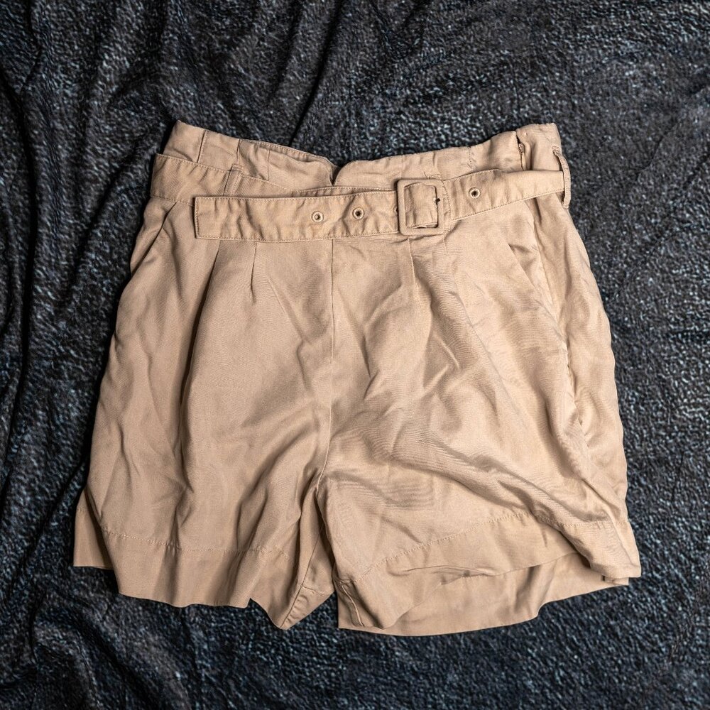CLEARANCE Abercrombie & Fitch Belted High-Rise Shorts | Women’s Medium